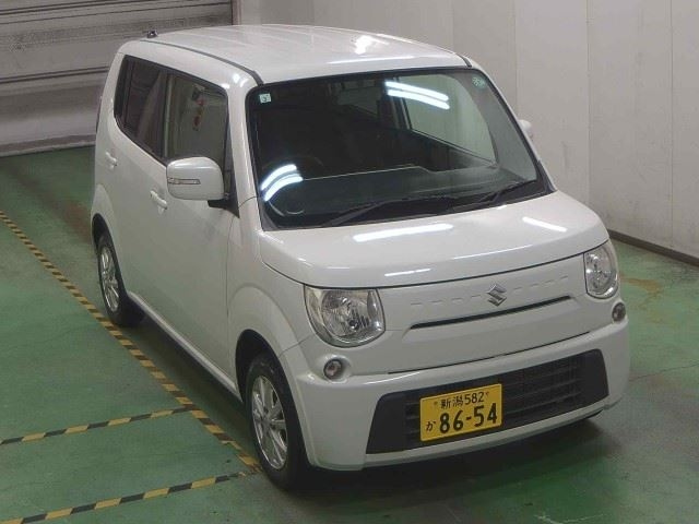 SUZUKI MRWAGON 2011