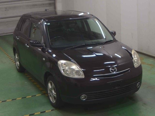 MAZDA VERISA 2011