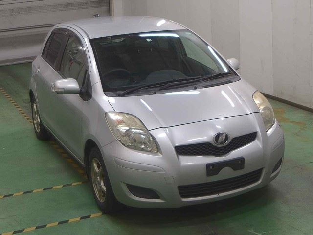 TOYOTA VITZ 2008