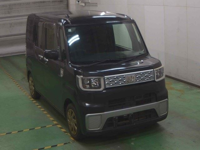 DAIHATSU WAKE 2015