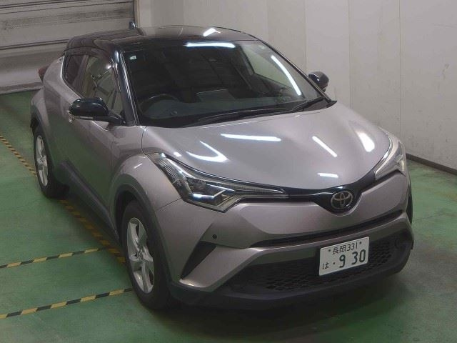 TOYOTA C-HR 2018
