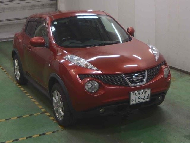 NISSAN JUKE 2011