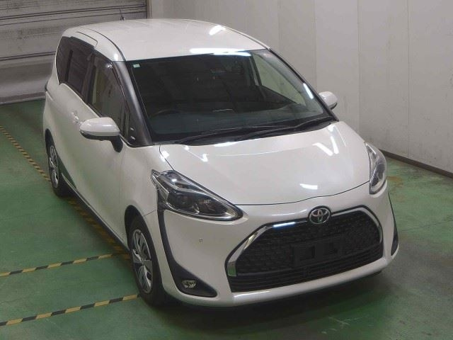 TOYOTA SIENTA 2018