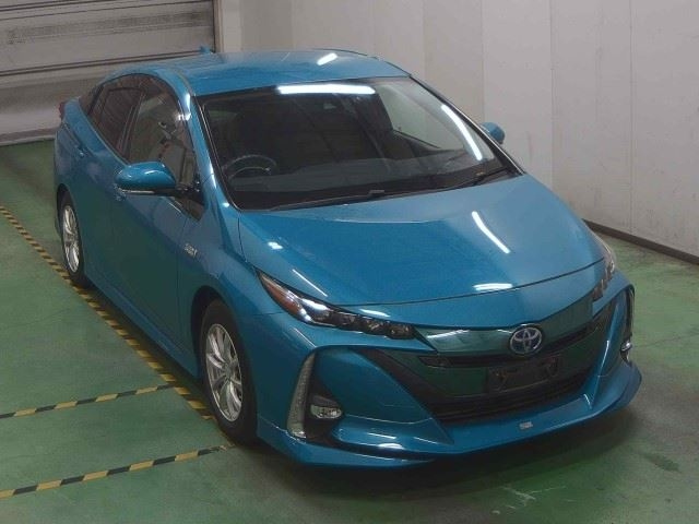 TOYOTA PRIUS PHV 2017