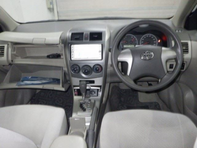 TOYOTA COROLLA AXIO 2011