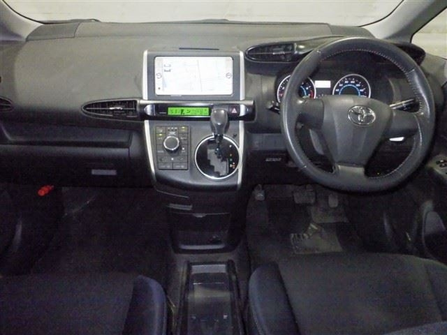 TOYOTA WISH 2010