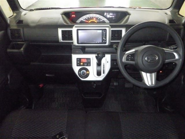 DAIHATSU WAKE 2015