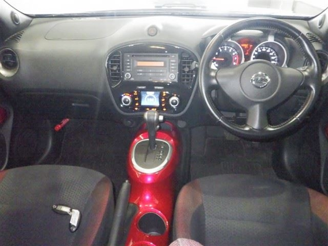 NISSAN JUKE 2013