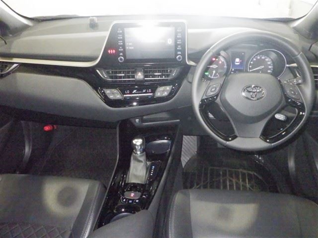 TOYOTA C-HR 2021