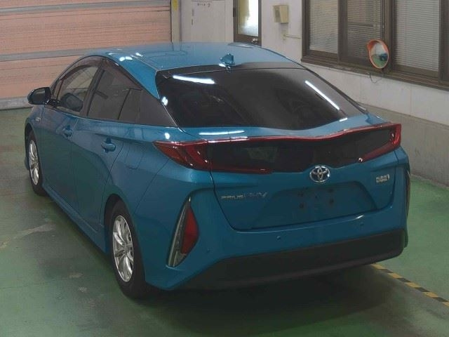 TOYOTA PRIUS PHV 2017