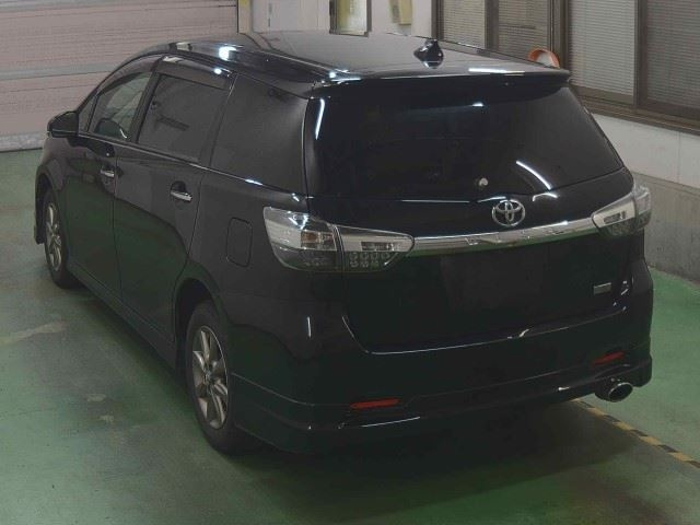 TOYOTA WISH 2014