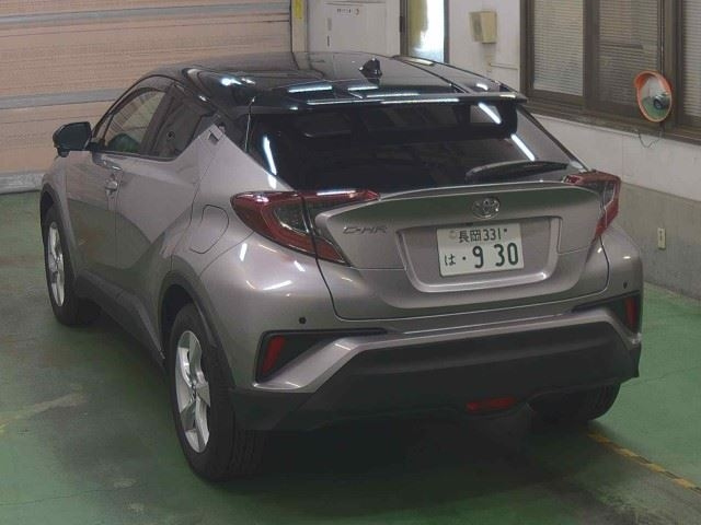 TOYOTA C-HR 2018