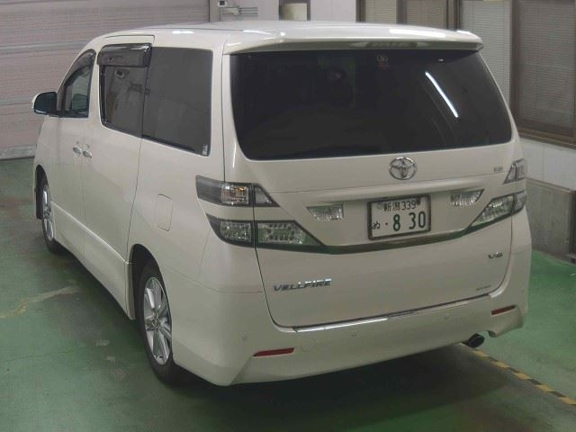 TOYOTA VELLFIRE 2008