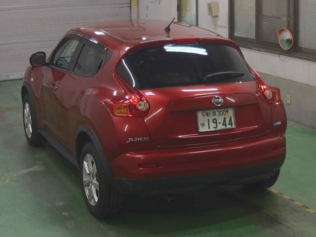NISSAN JUKE 2011