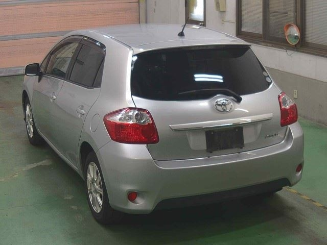 TOYOTA AURIS 2012