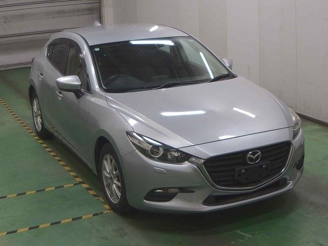 MAZDA AXELA 2017