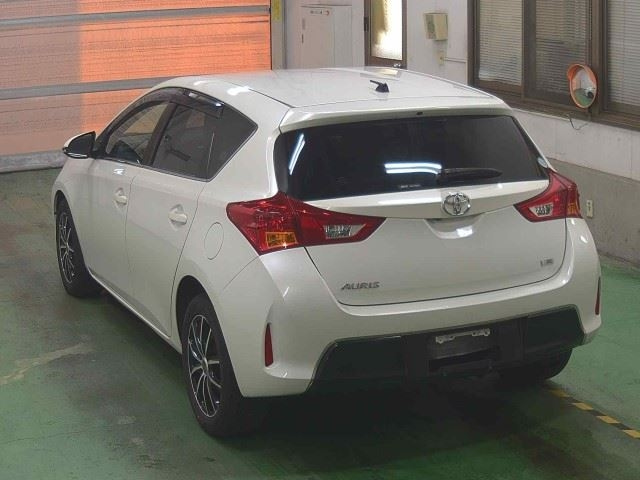 TOYOTA AURIS 2014