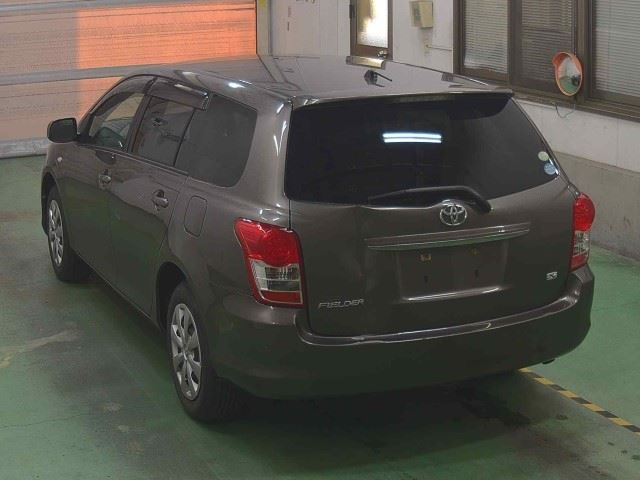 TOYOTA COROLLA FIELDER 2010