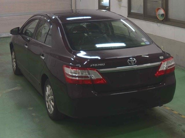TOYOTA PREMIO 2016