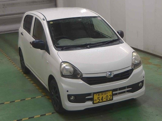 DAIHATSU MIRA E S 2014