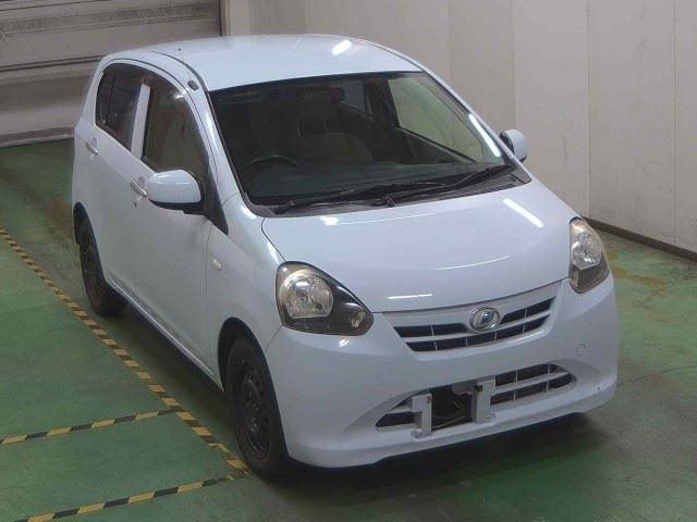 DAIHATSU MIRA E S 2012