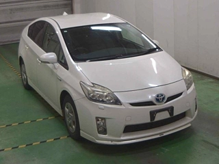 TOYOTA PRIUS 2011