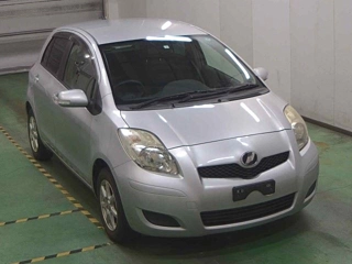 TOYOTA VITZ 2009