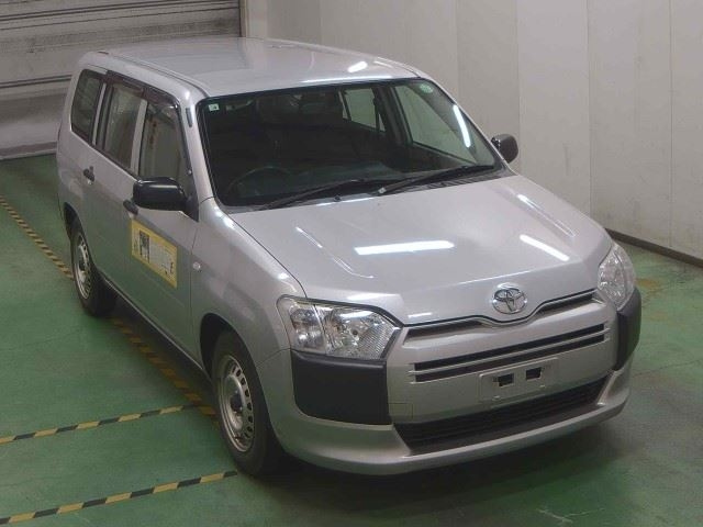 TOYOTA SUCCEED 2015