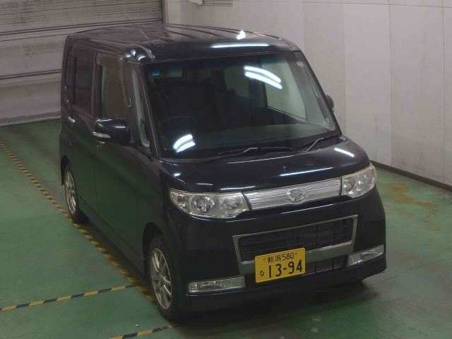 DAIHATSU TANTO 2010