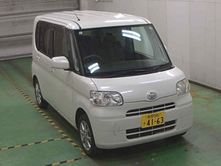 DAIHATSU TANTO 2011