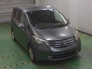 HONDA FREED 2010