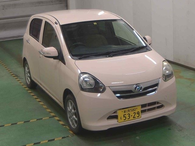 DAIHATSU MIRA E S 2012