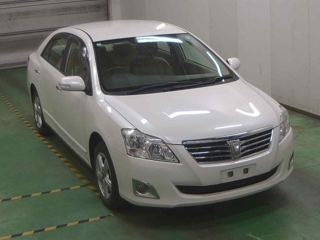 TOYOTA PREMIO 2010