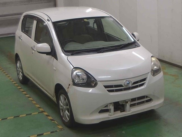DAIHATSU MIRA E S 2013