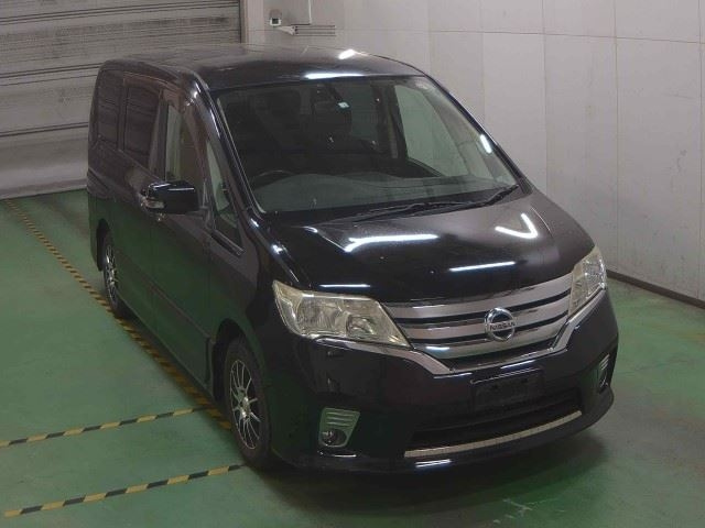 NISSAN SERENA 2011