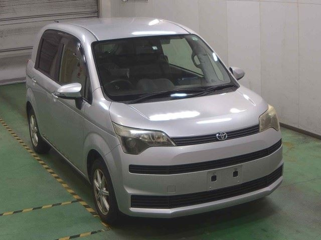 TOYOTA SPADE 2012