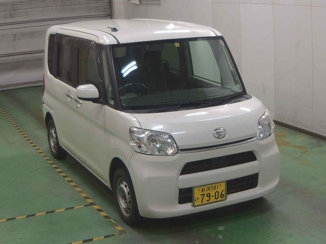 DAIHATSU TANTO 2016