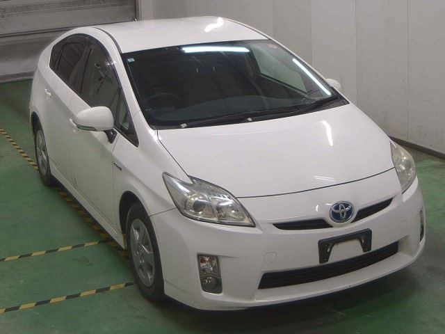 TOYOTA PRIUS 2011