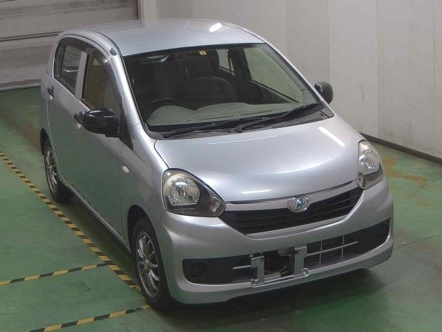 DAIHATSU MIRA E S 2013