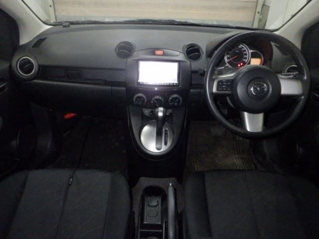 MAZDA DEMIO 2012