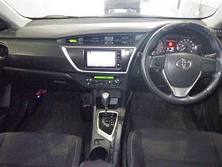 TOYOTA AURIS 2013