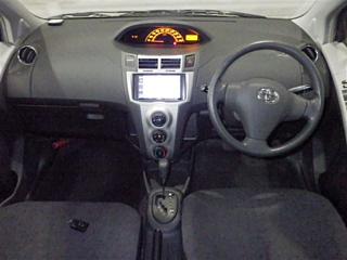 TOYOTA VITZ 2008
