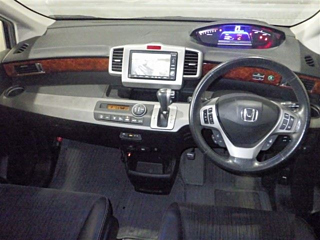 HONDA FREED 2012