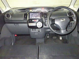 DAIHATSU TANTO 2010