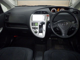 TOYOTA RACTIS 2010