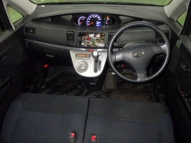 DAIHATSU MOVE 2010