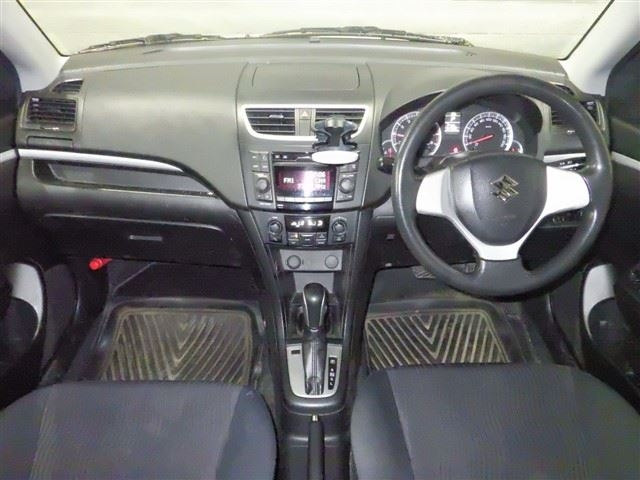 SUZUKI SWIFT 2011
