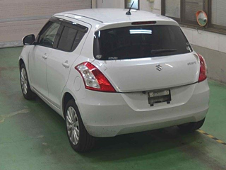 SUZUKI SWIFT 2012