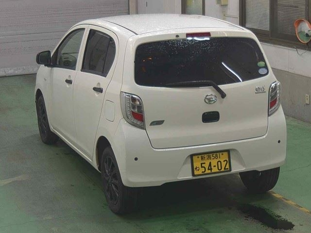 DAIHATSU MIRA E S 2014