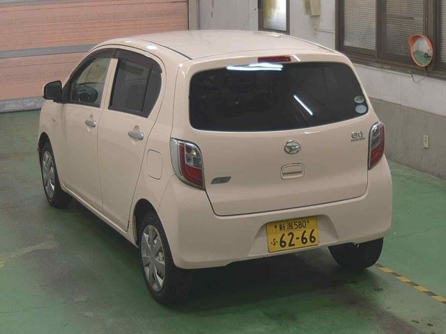 DAIHATSU MIRA E S 2012